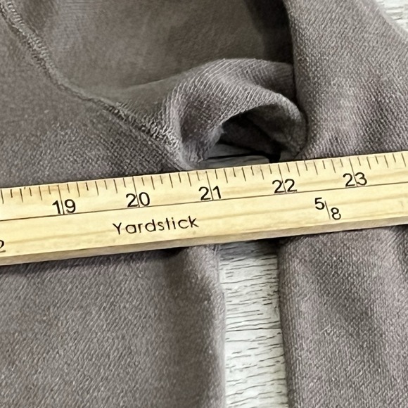 Vuori Sweatshirt Mens Medium Tan Brown Jeffreys Pullover Sweatshirt Pocket V218 - Picture 9 of 12